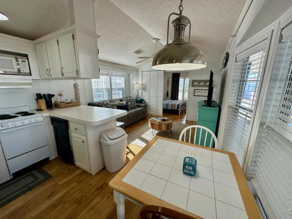 Family Friendly Beach Home Located In Beautiful Miramar Beach, Fl Destin Esterno foto